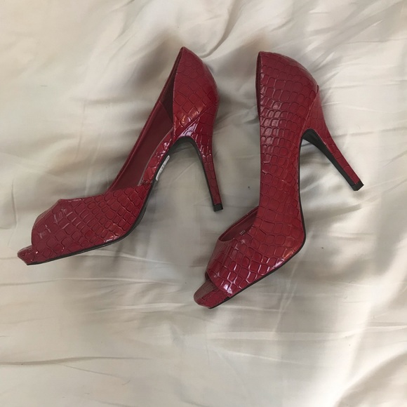 Cato Red snakeskin peep toe heels NWT - Picture 3 of 7